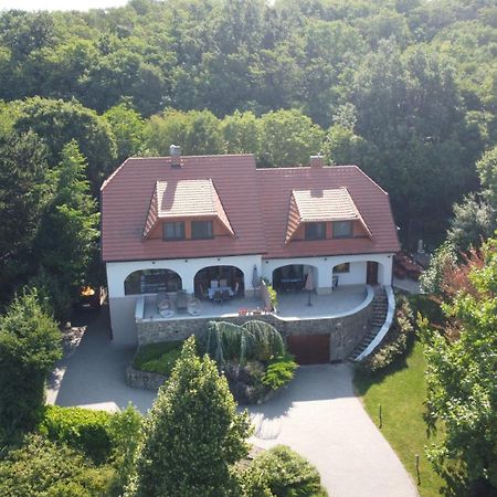 Classy Panorama Apartman Тихань Екстер'єр фото