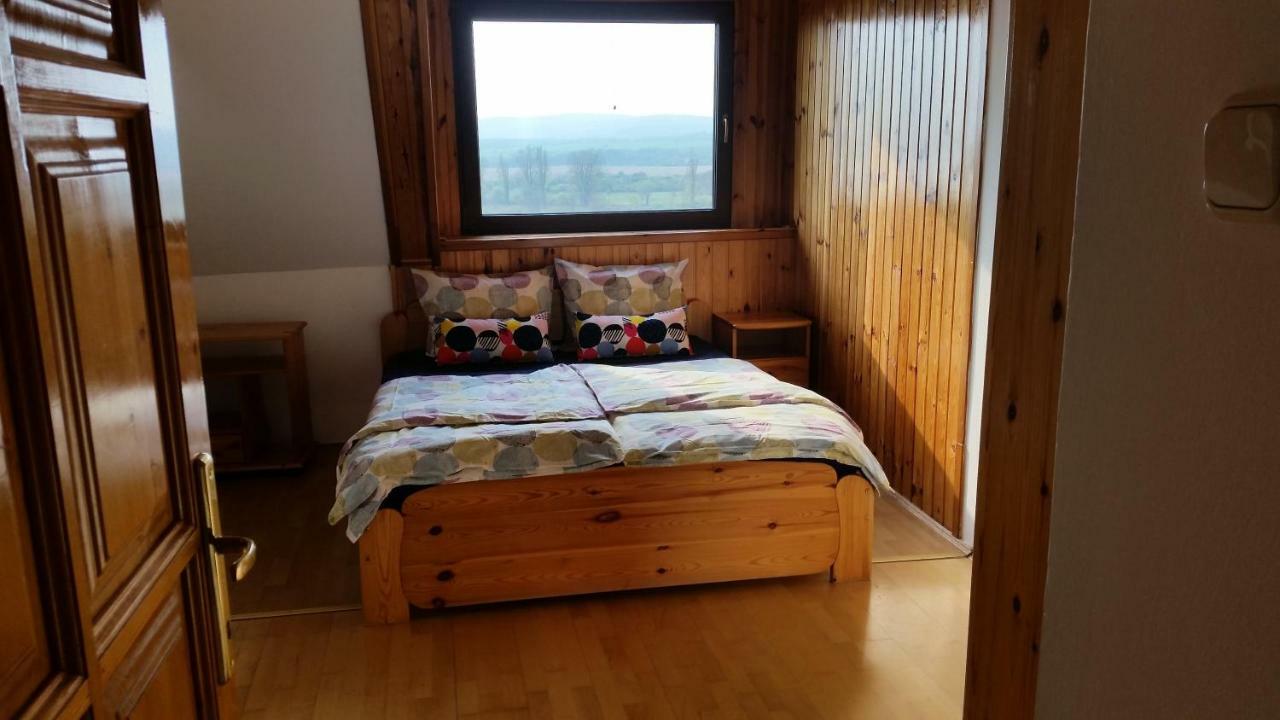 Classy Panorama Apartman Тихань Екстер'єр фото